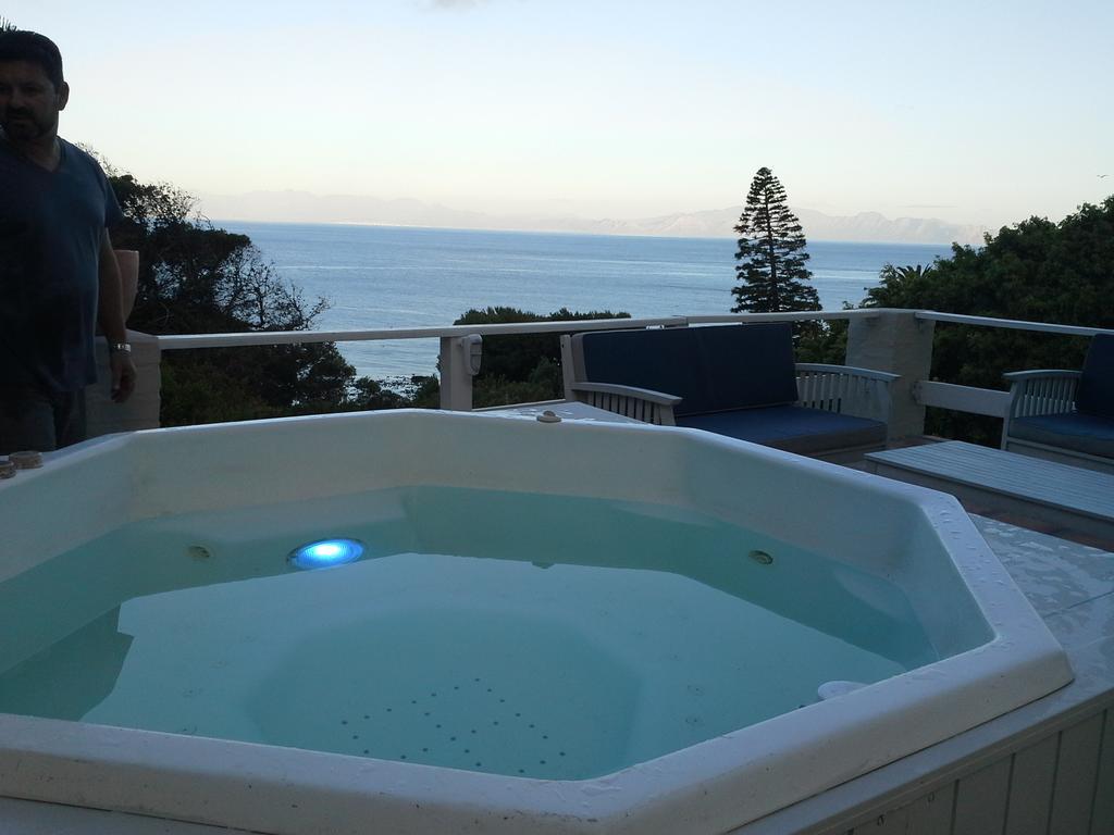 Seabreeze Luxury Two Bedroom Self Catering Penthouse Kaapstad Kamer foto